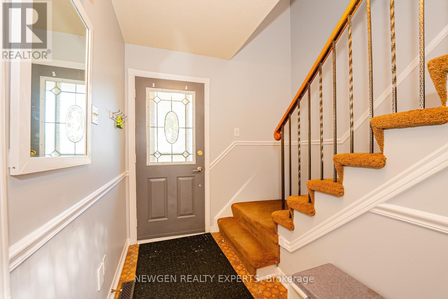 7022 Cordingley Crescent, Mississauga, Ontario  L5N 4Z5 - Photo 5 - W13559880
