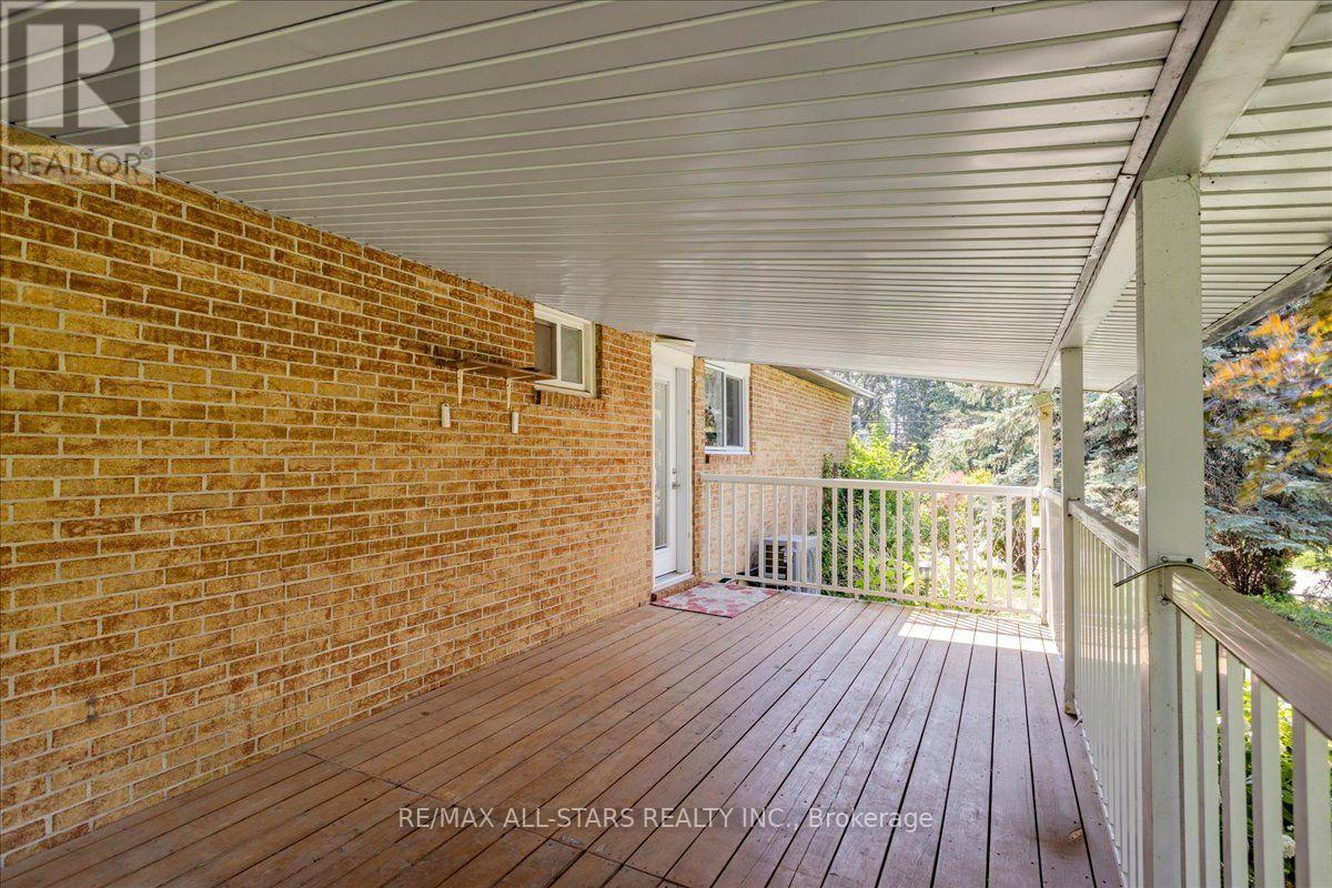 142 Parkview Road, Georgina, Ontario L4P 2J7 - Photo 6 - N13551142