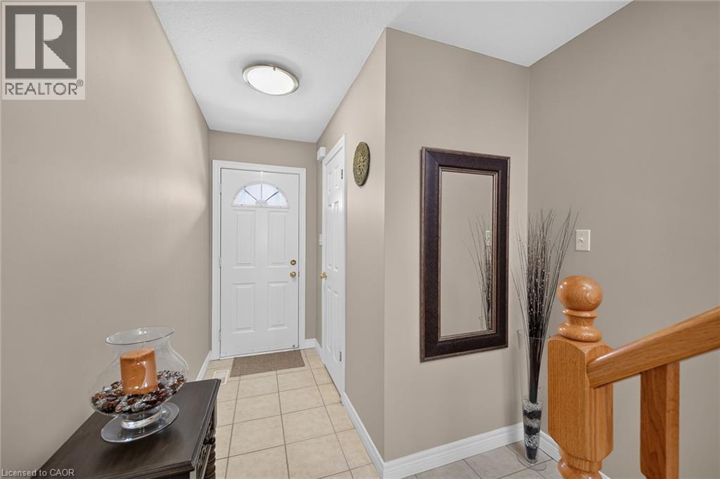 10 Morgante Court, Hamilton, Ontario  L9B 2W9 - Photo 8 - 40847451