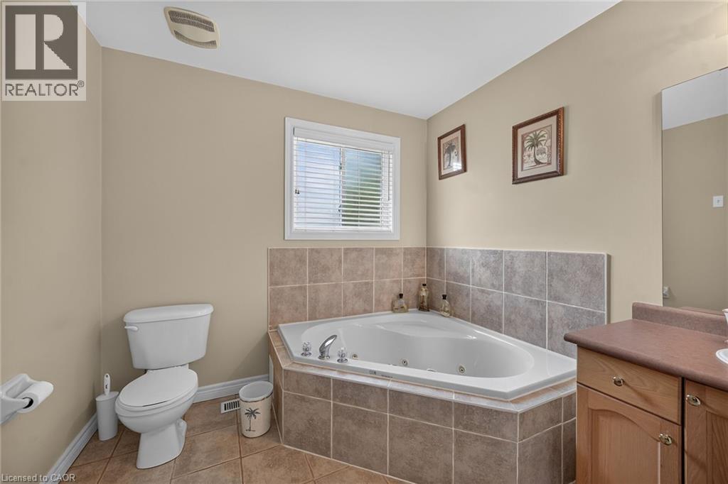 10 Morgante Court, Hamilton, Ontario  L9B 2W9 - Photo 30 - 40847451