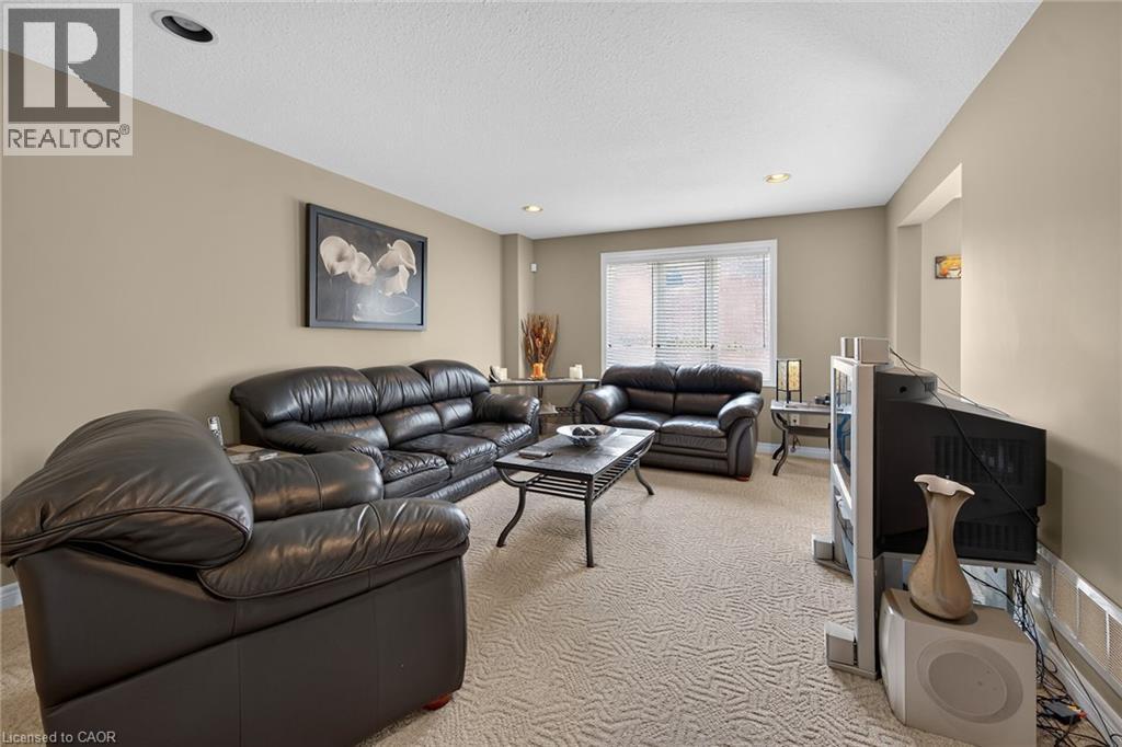 10 Morgante Court, Hamilton, Ontario  L9B 2W9 - Photo 10 - 40847451