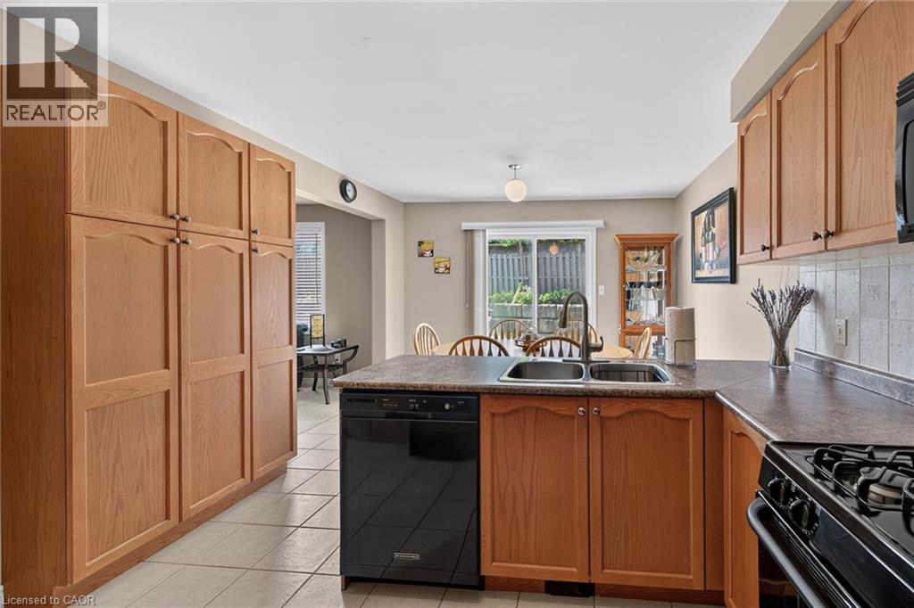 10 Morgante Court, Hamilton, Ontario  L9B 2W9 - Photo 22 - 40847451