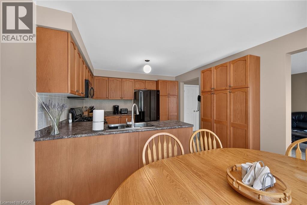 10 Morgante Court, Hamilton, Ontario  L9B 2W9 - Photo 17 - 40847451