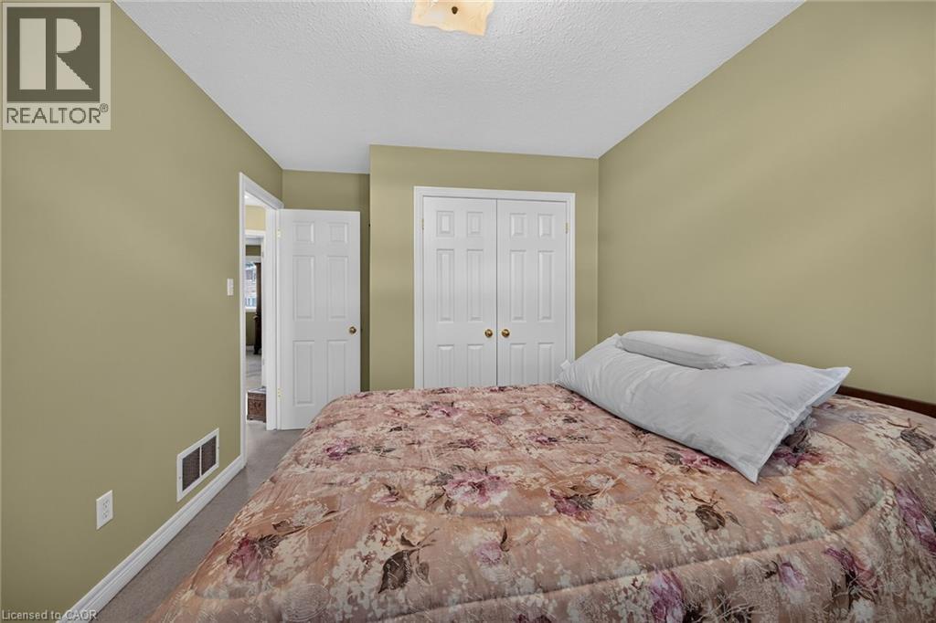 10 Morgante Court, Hamilton, Ontario  L9B 2W9 - Photo 33 - 40847451