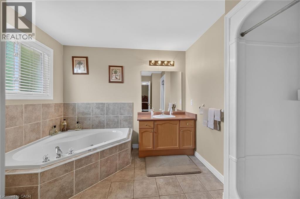 10 Morgante Court, Hamilton, Ontario  L9B 2W9 - Photo 29 - 40847451