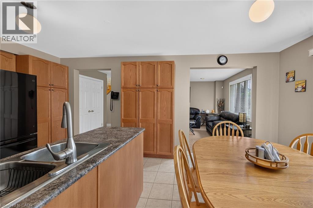 10 Morgante Court, Hamilton, Ontario  L9B 2W9 - Photo 18 - 40847451