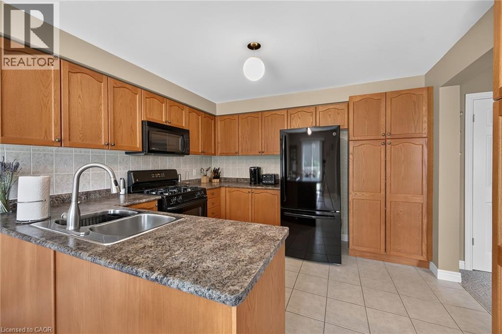 10 Morgante Court, Hamilton, Ontario  L9B 2W9 - Photo 19 - 40847451