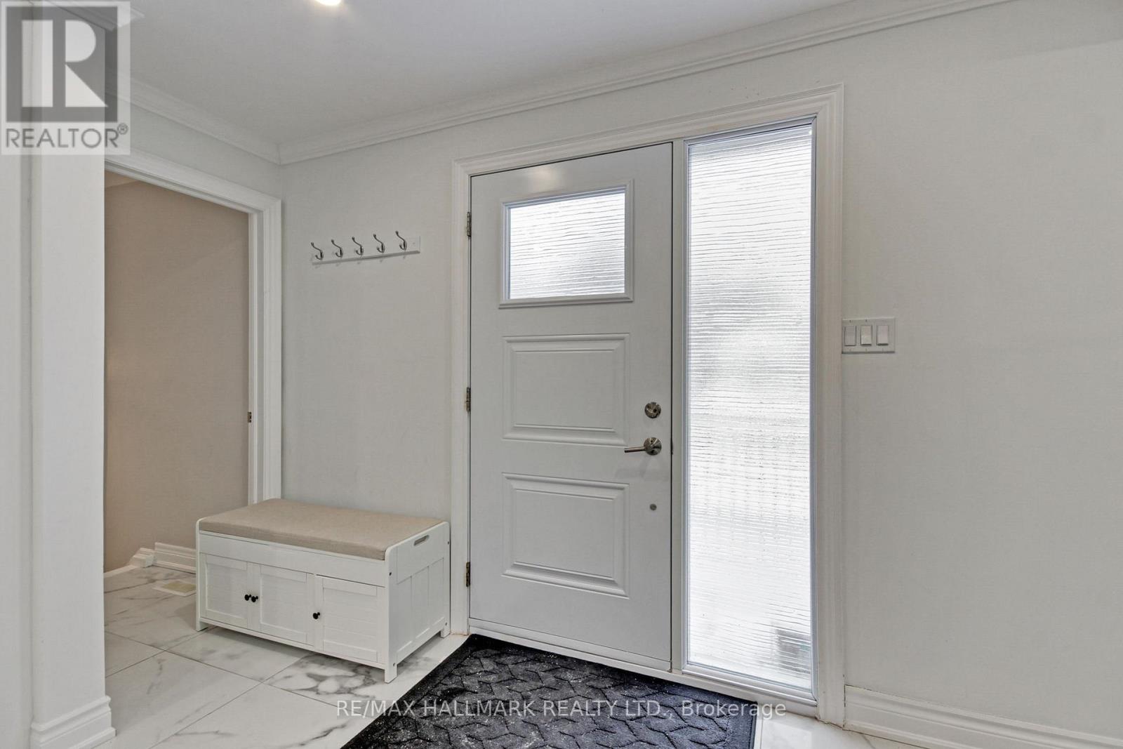 13 Patrick Drive, Aurora, Ontario  L4G 2A6 - Photo 6 - N13555346