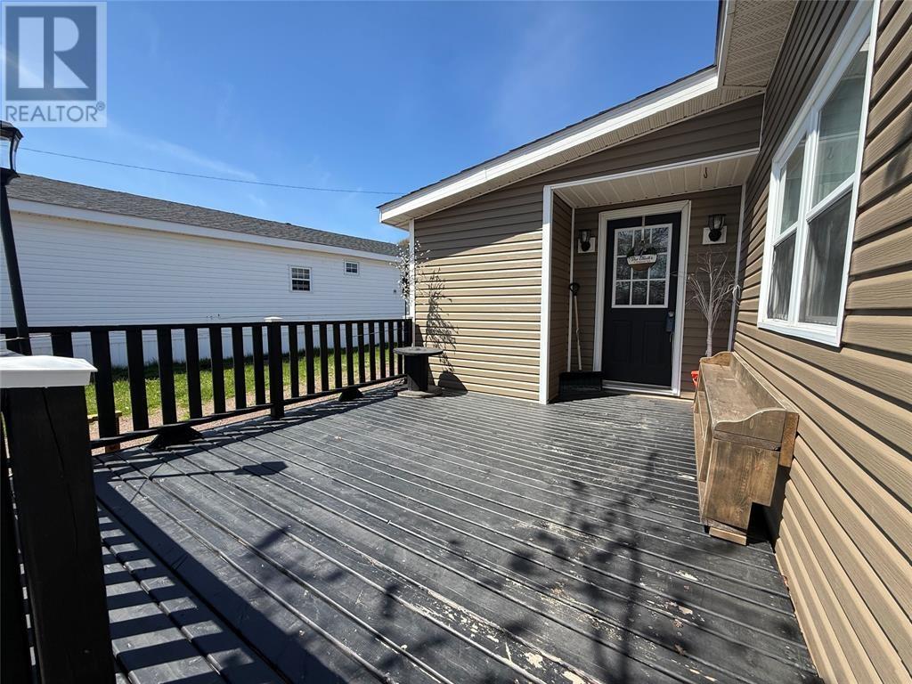 15 Robinson Avenue, Botwood, Newfoundland & Labrador A0H 1E0 - Photo 3 - 1300274