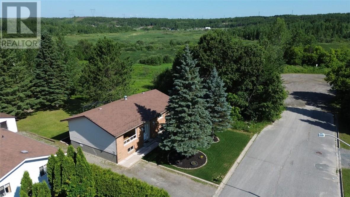 37 Rideau Avenue, Coniston, Ontario  P0M 1M0 - Photo 1 - 2129194