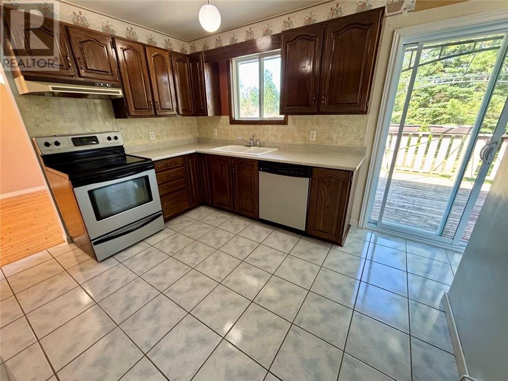 37 Rideau Avenue, Coniston, Ontario  P0M 1M0 - Photo 9 - 2129194
