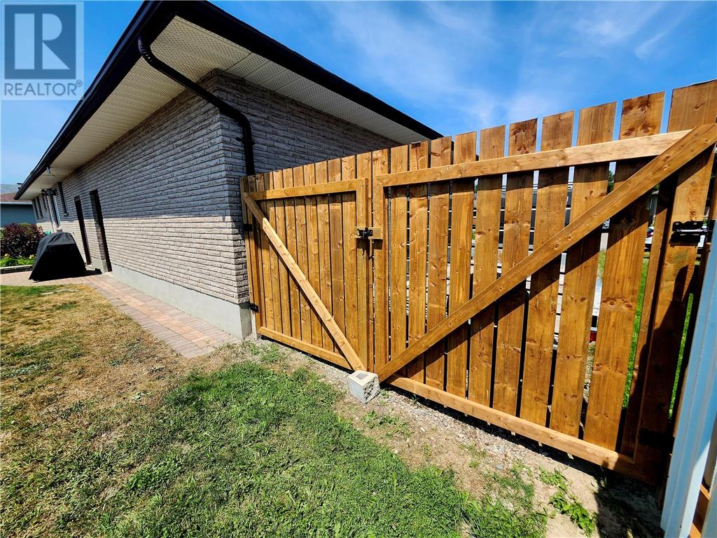 43 Ontario Street, Chelmsford, Ontario  P0M 1L0 - Photo 58 - 2129190