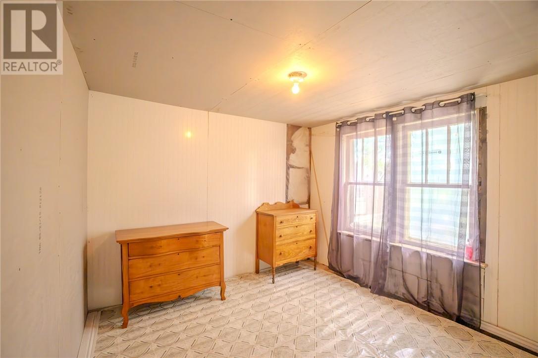 262 St Pothier Road, Whitefish, Ontario  P0M 3E0 - Photo 11 - 2129037