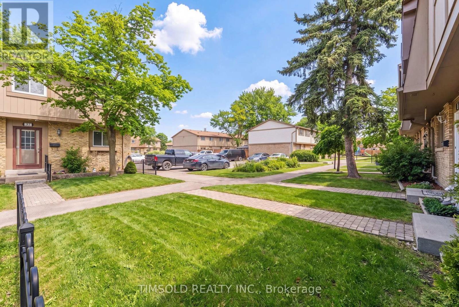 29 - 57 Hansen Road N, Brampton, Ontario  L6V 3C6 - Photo 30 - W13182012