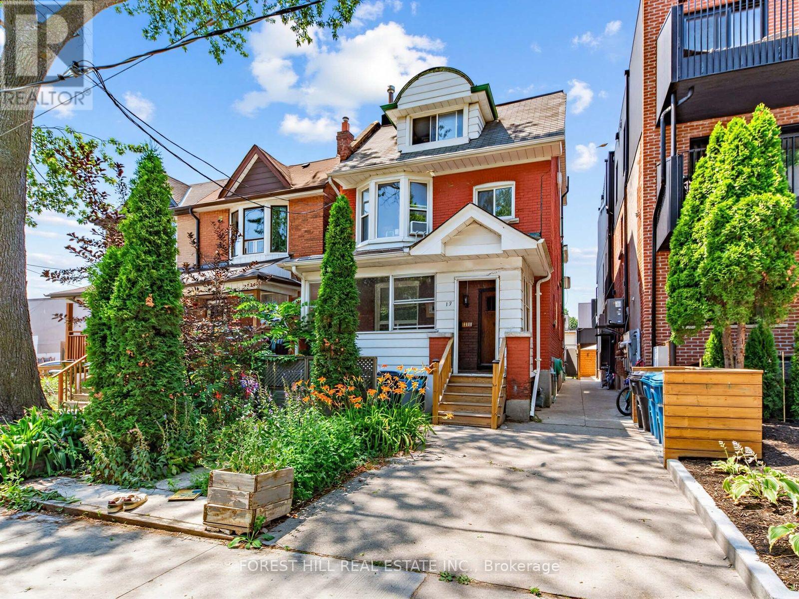 2 - 12 SALEM AVENUE, Toronto, Ontario