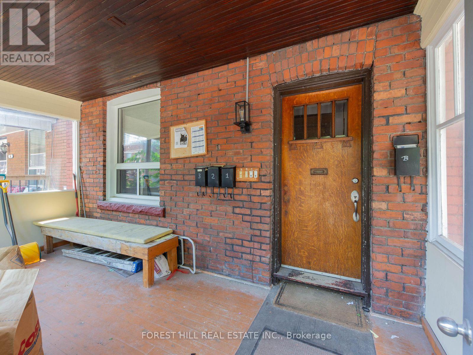 2 - 12 Salem Avenue, Toronto, Ontario  M6H 3C1 - Photo 3 - W13540028
