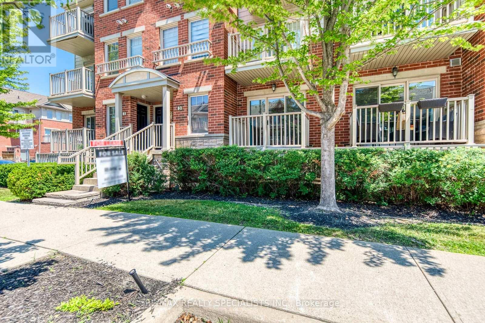 3 - 3250 Bentley Drive, Mississauga, Ontario L5M 0P7 - Photo 2 - W13097346