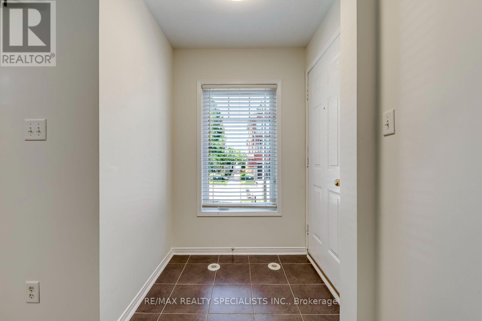 3 - 3250 Bentley Drive, Mississauga, Ontario L5M 0P7 - Photo 5 - W13097346