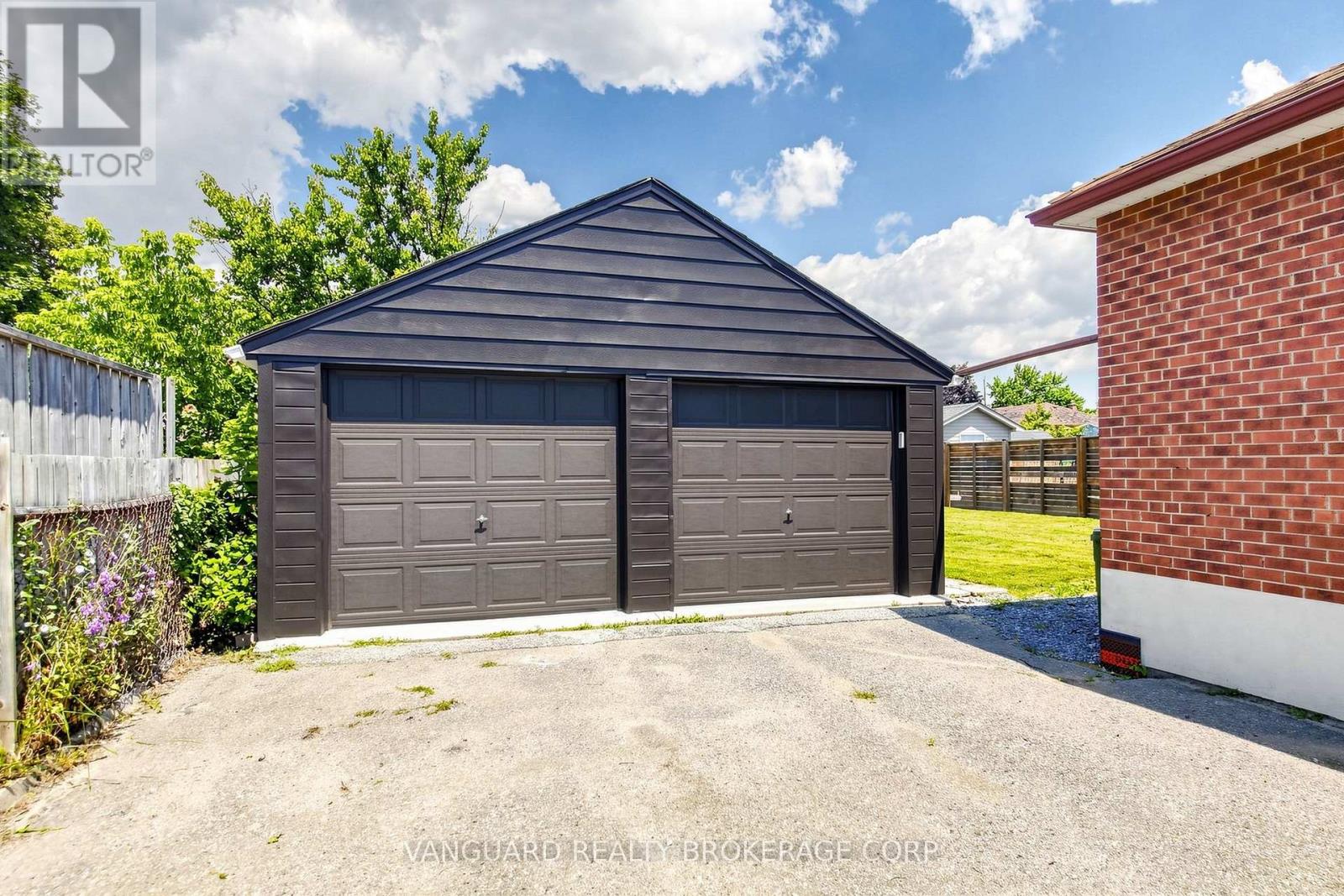 22 Nash Drive, Toronto, Ontario M3M 2L3 - Photo 34 - W13556640