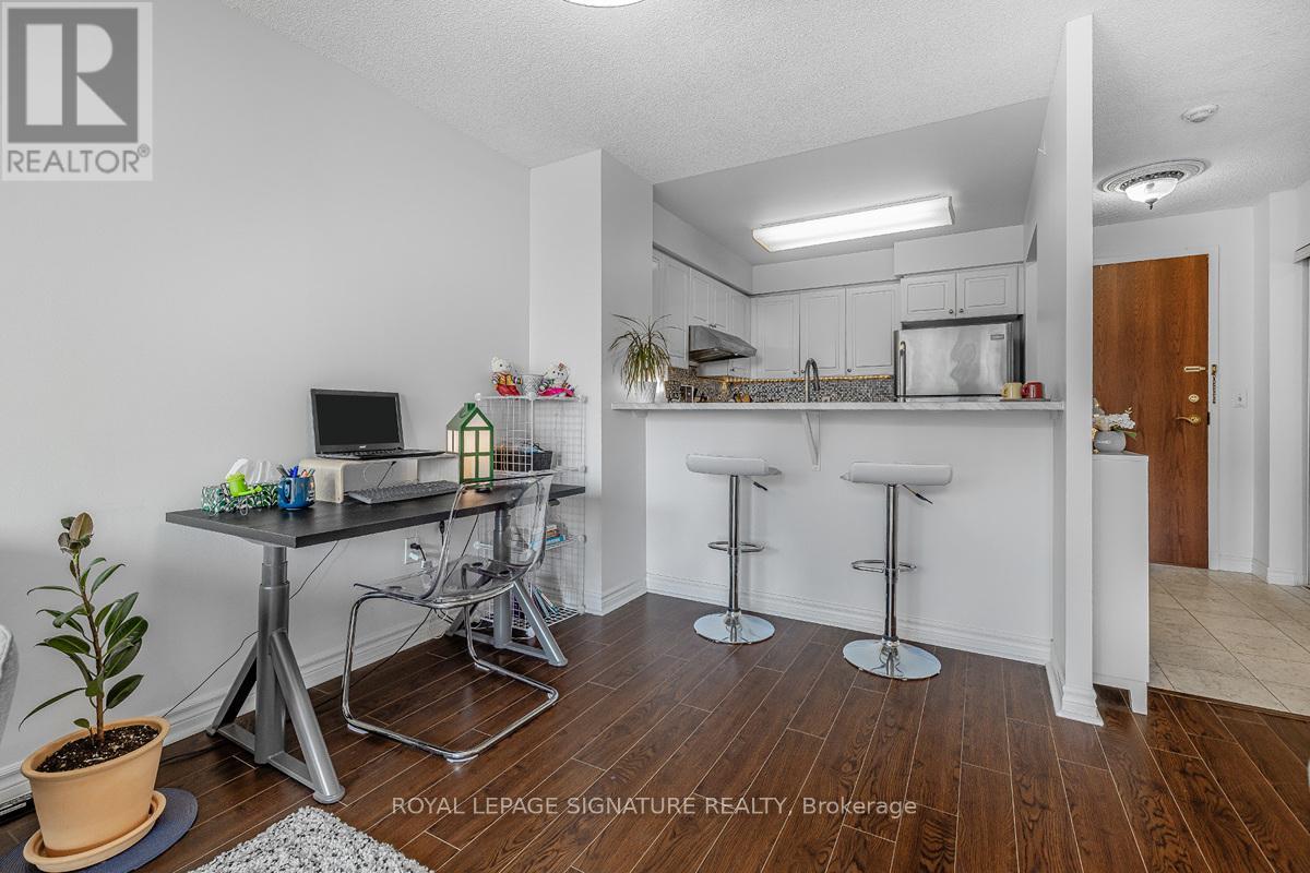 Uph3 - 8 Pemberton Avenue, Toronto, Ontario  M2M 4K8 - Photo 6 - C13560122