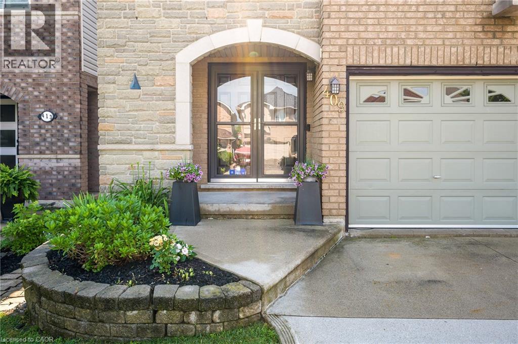 409 Jacqueline Boulevard, Hamilton, Ontario  L9B 2T4 - Photo 4 - 40845277