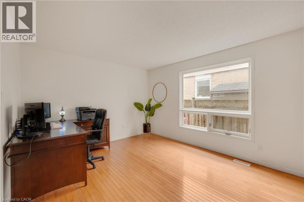 409 Jacqueline Boulevard, Hamilton, Ontario  L9B 2T4 - Photo 7 - 40845277