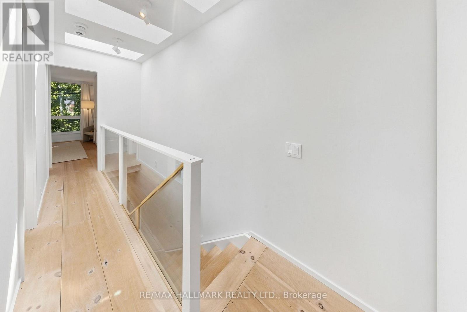 17 Ingham Avenue, Toronto, Ontario  M4K 2W4 - Photo 14 - E13560076