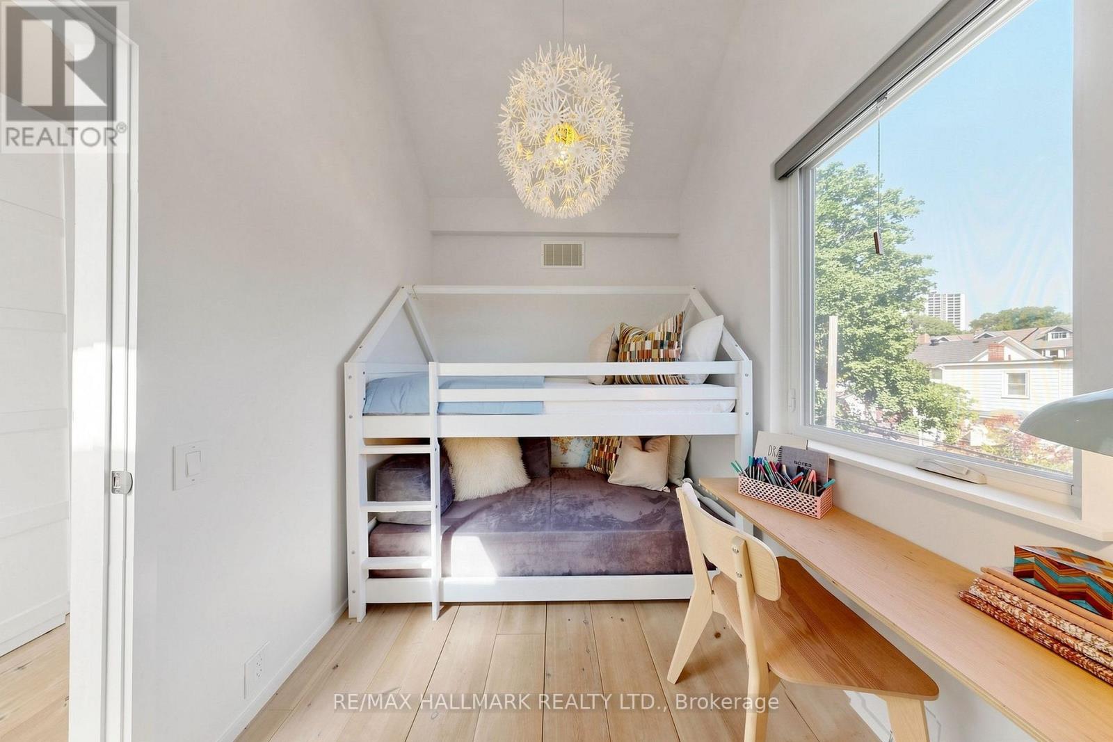 17 Ingham Avenue, Toronto, Ontario  M4K 2W4 - Photo 18 - E13560076