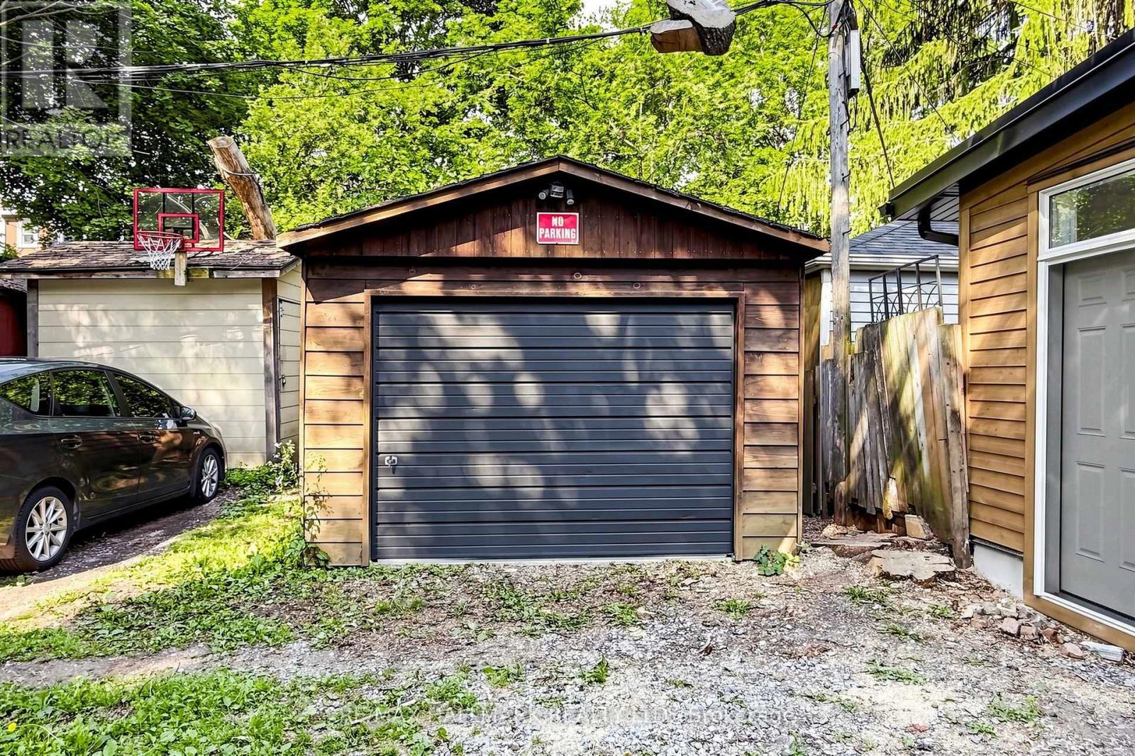 17 Ingham Avenue, Toronto, Ontario  M4K 2W4 - Photo 37 - E13560076