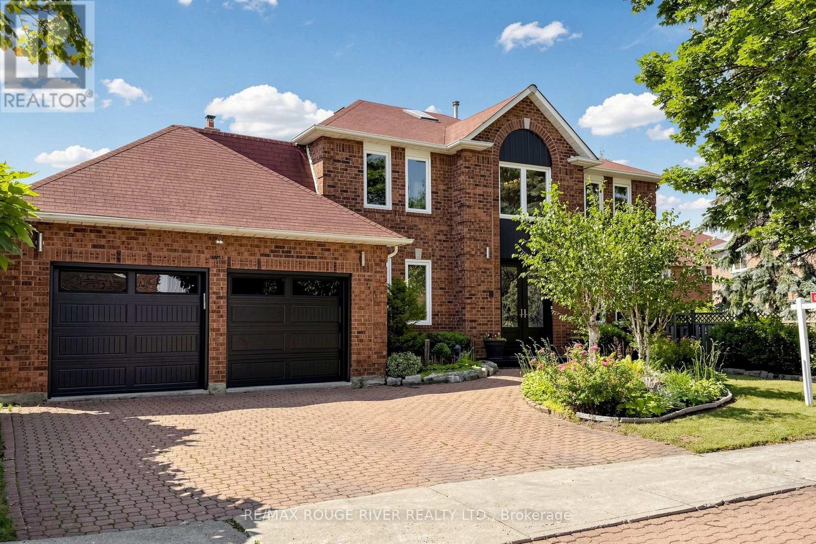 4 Atrium Lane, Toronto, Ontario  M1B 4T3 - Photo 2 - E13560146