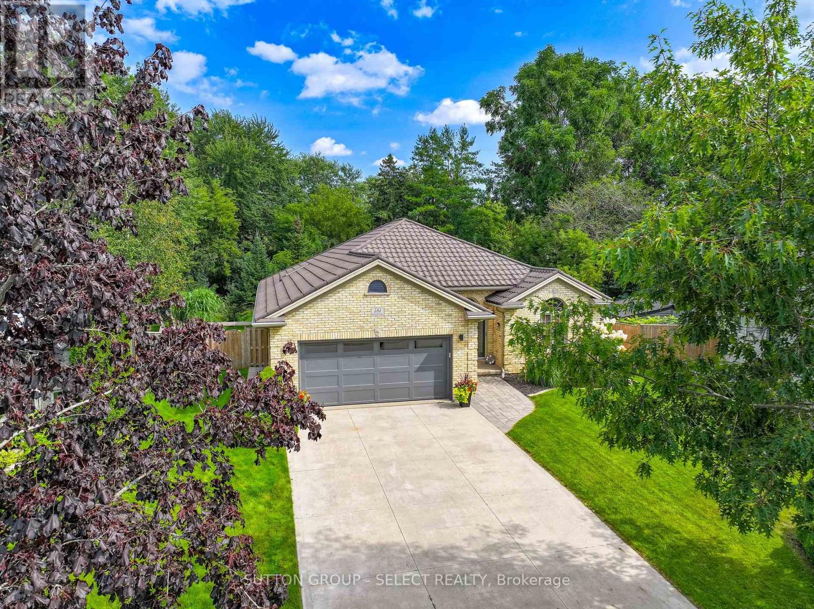 581 Inverness Avenue, London North, Ontario  N6H 5R3 - Photo 43 - X13560018