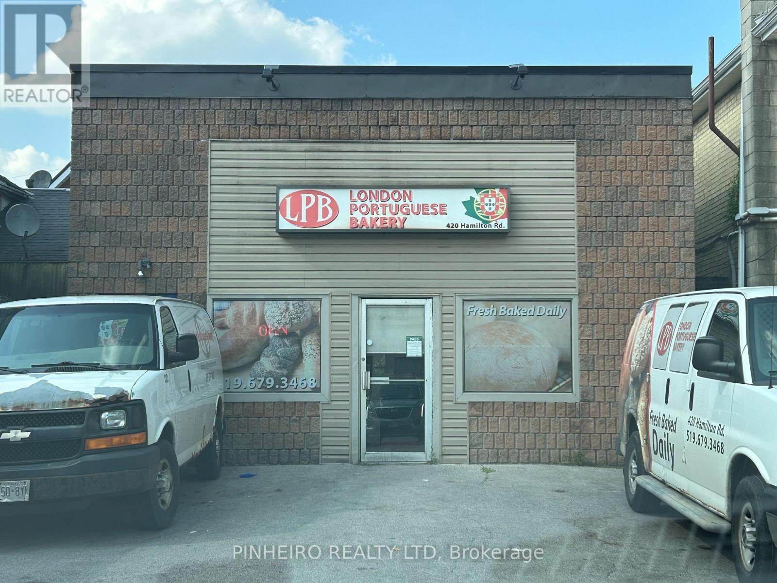420 Hamilton Road, London East, Ontario  N5Z 1R9 - Photo 1 - X13560042