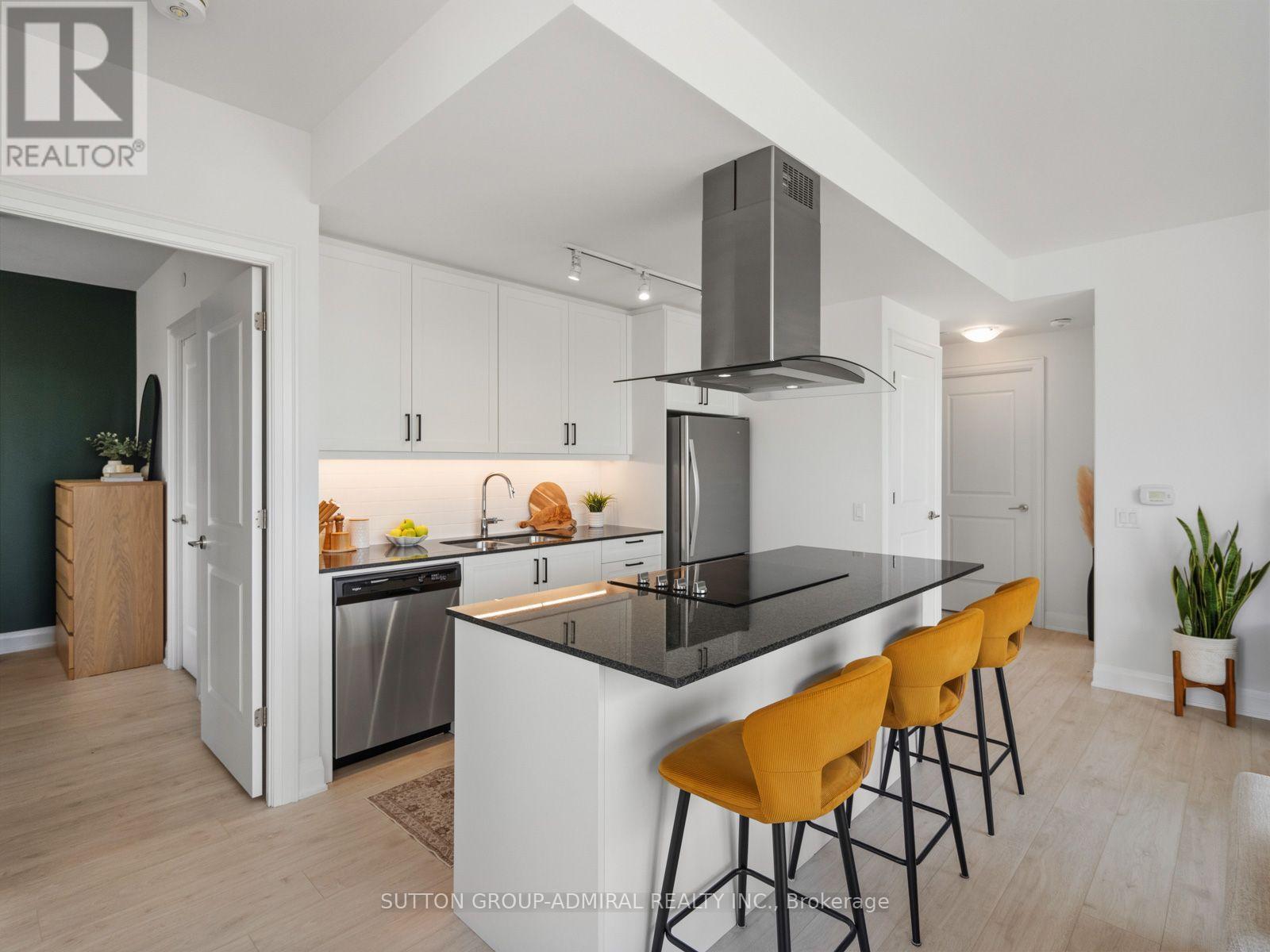 413 - 10 Gatineau Drive, Vaughan, Ontario  L4J 0L2 - Photo 4 - N13560084