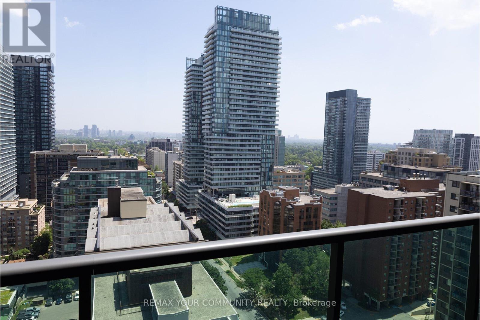 1911 - 70 Roehampton Avenue N, Toronto, Ontario M4P 1R2 - Photo 11 - C13558884