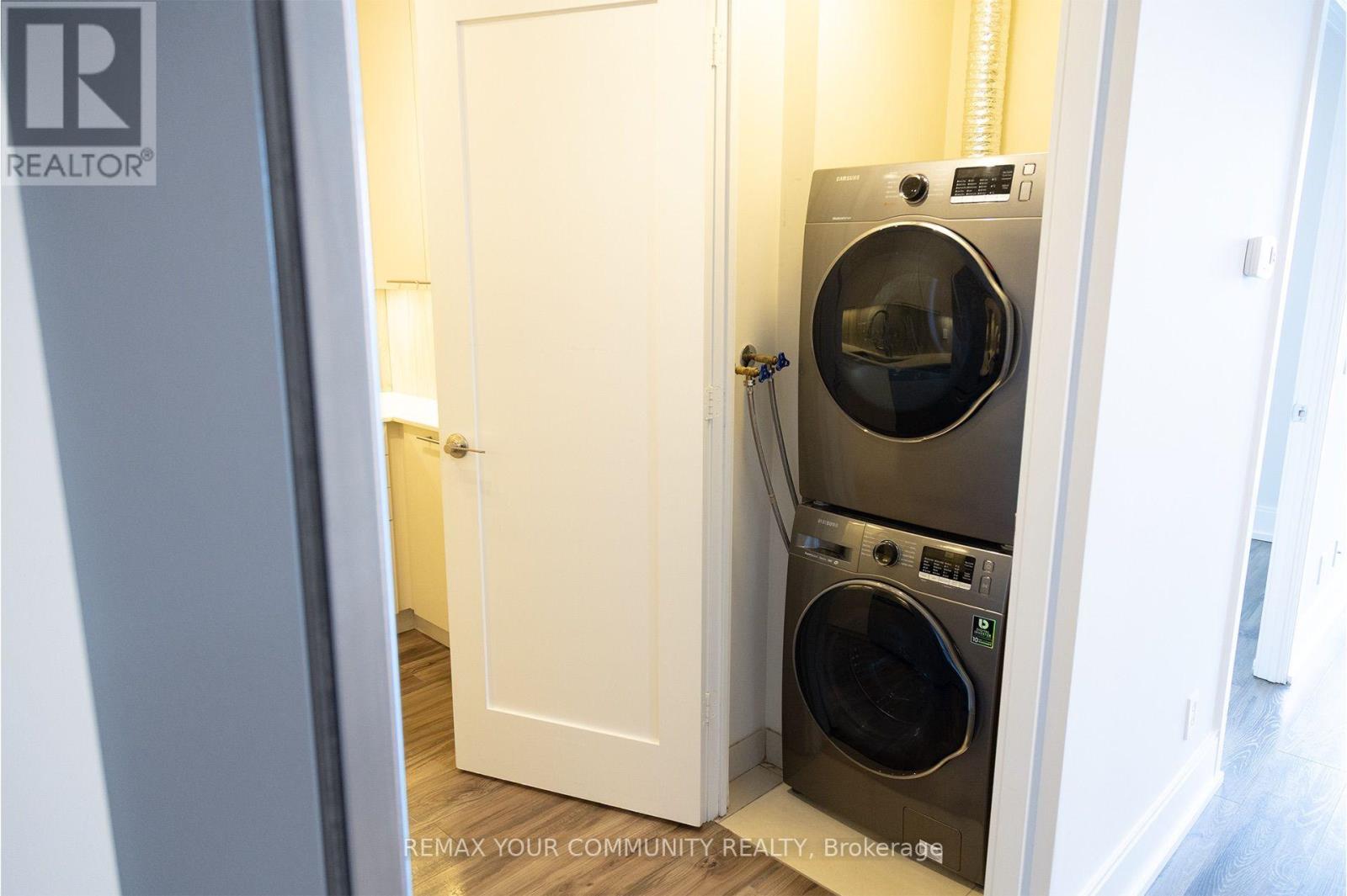 1911 - 70 Roehampton Avenue N, Toronto, Ontario M4P 1R2 - Photo 10 - C13558884