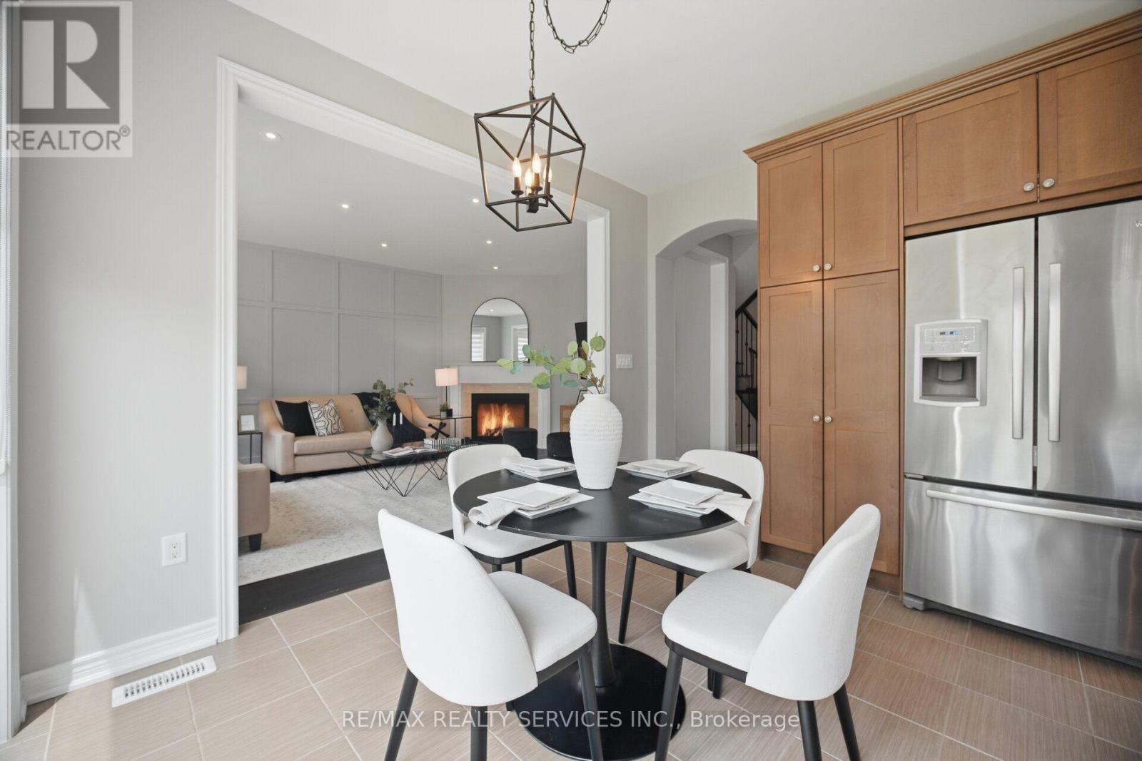 164 Bonnieglen Farm Boulevard, Caledon, Ontario  L7C 4B9 - Photo 15 - W13560064