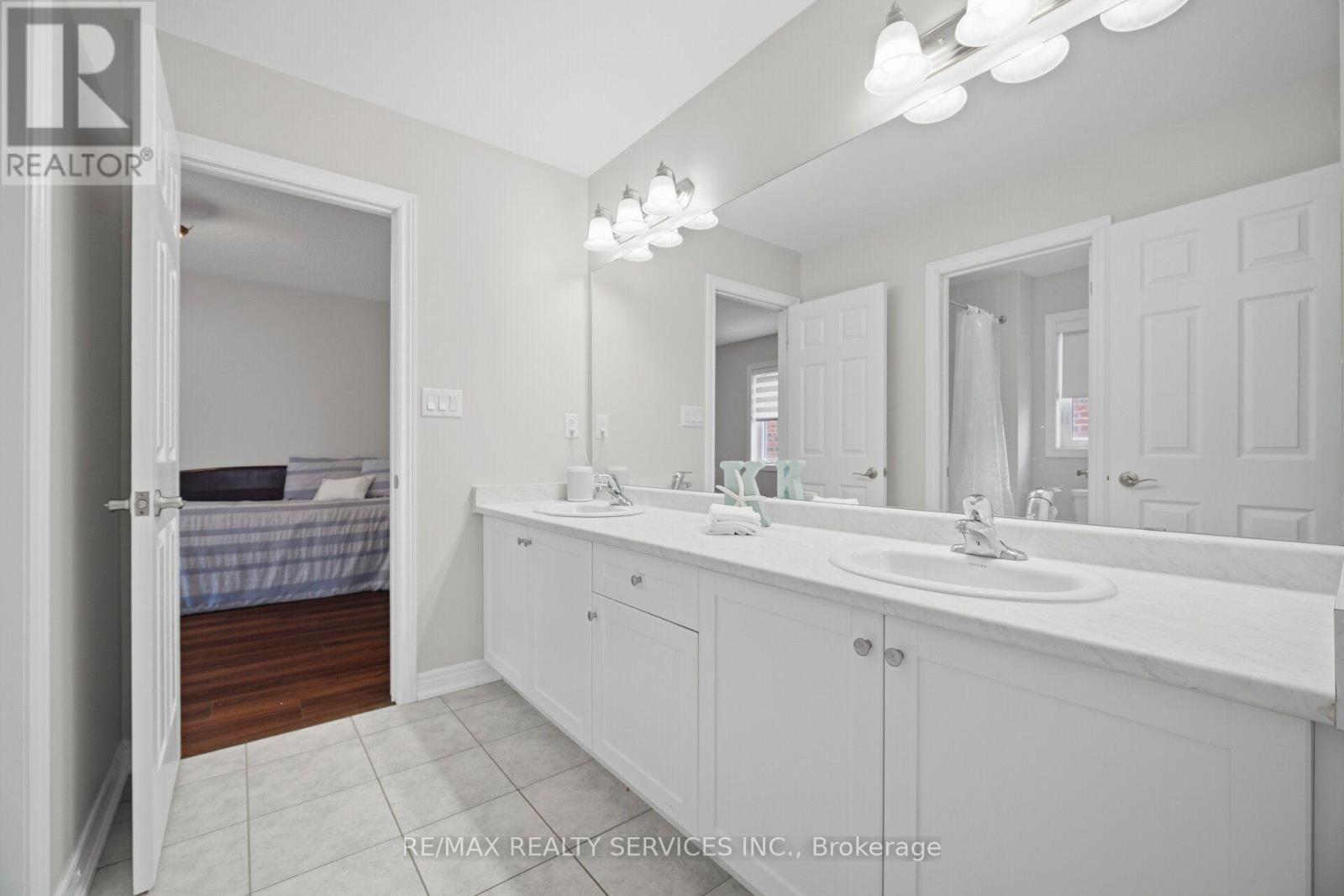 164 Bonnieglen Farm Boulevard, Caledon, Ontario  L7C 4B9 - Photo 34 - W13560064