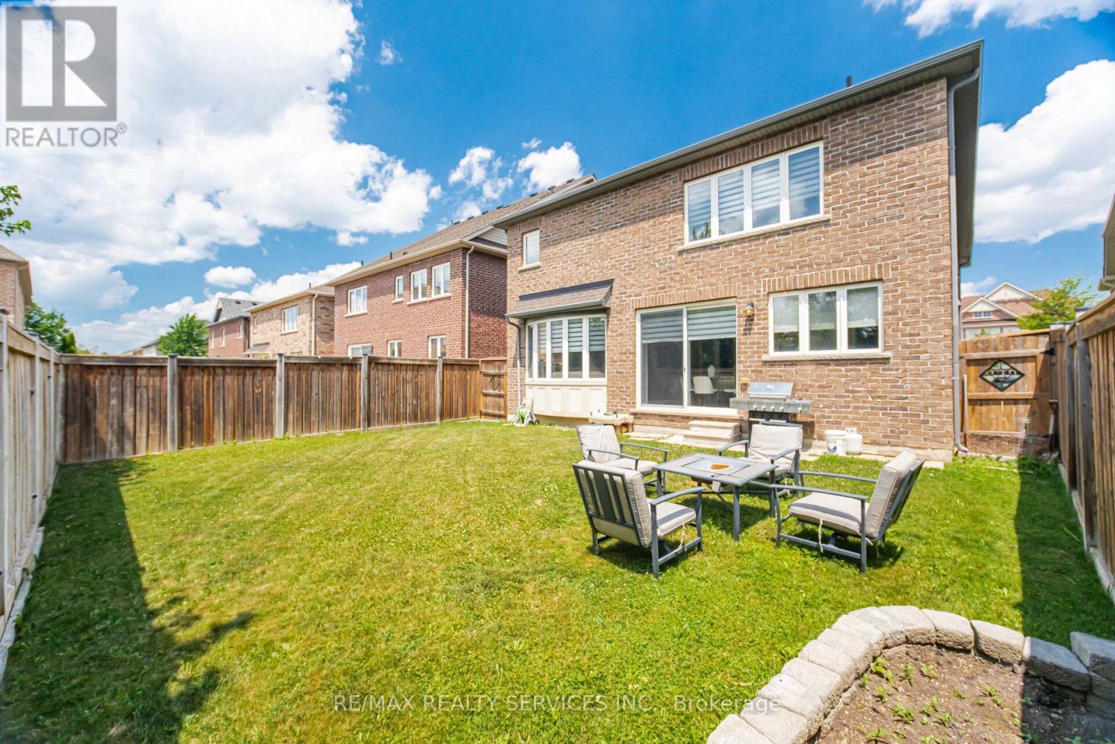 164 Bonnieglen Farm Boulevard, Caledon, Ontario  L7C 4B9 - Photo 46 - W13560064