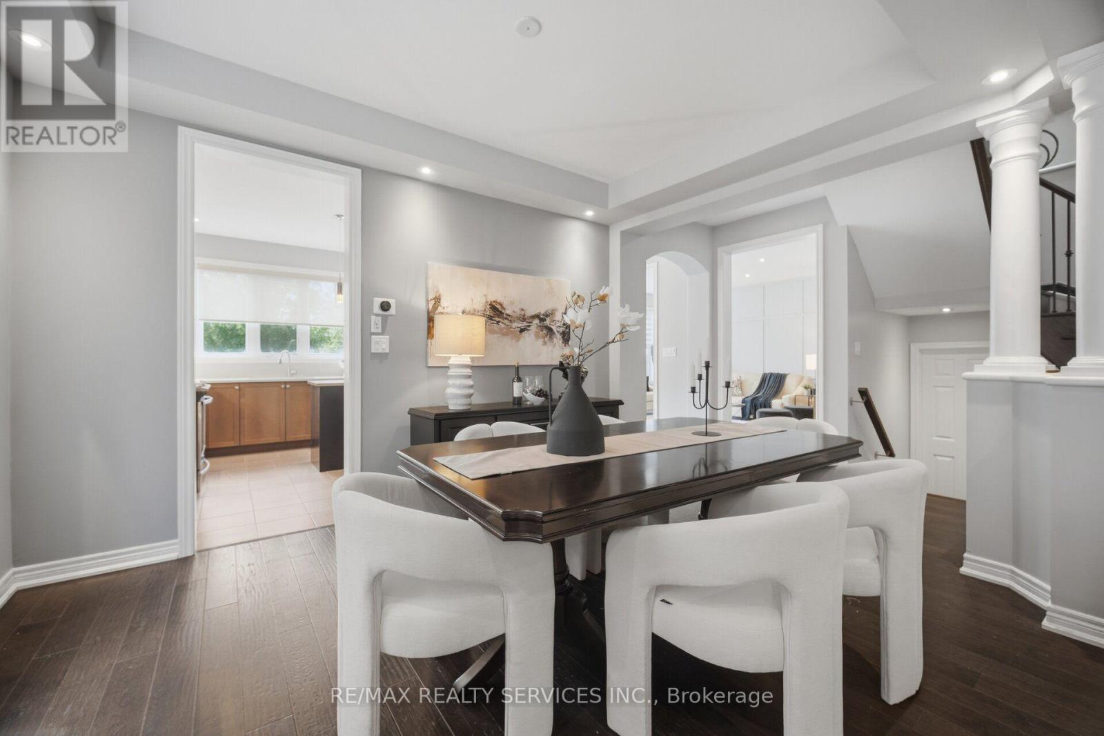 164 Bonnieglen Farm Boulevard, Caledon, Ontario  L7C 4B9 - Photo 7 - W13560064