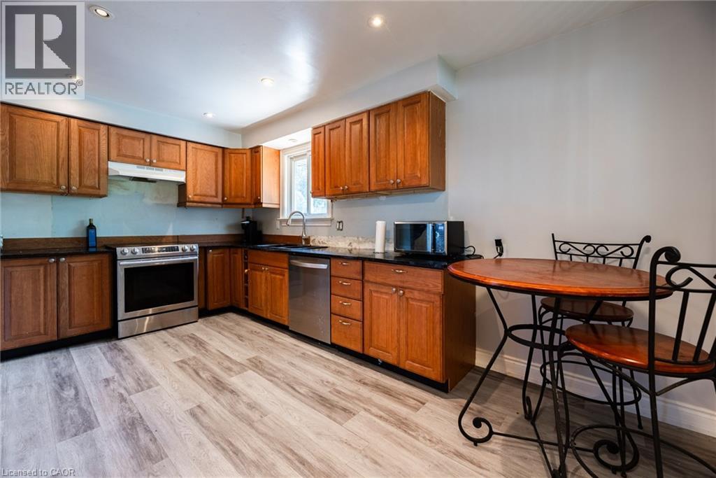 1315 Rosemary Crescent, Burlington, Ontario  L7P 2P3 - Photo 11 - 40847296