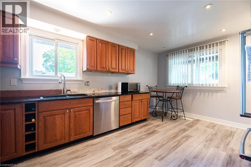 1315 Rosemary Crescent, Burlington, Ontario  L7P 2P3 - Photo 10 - 40847296