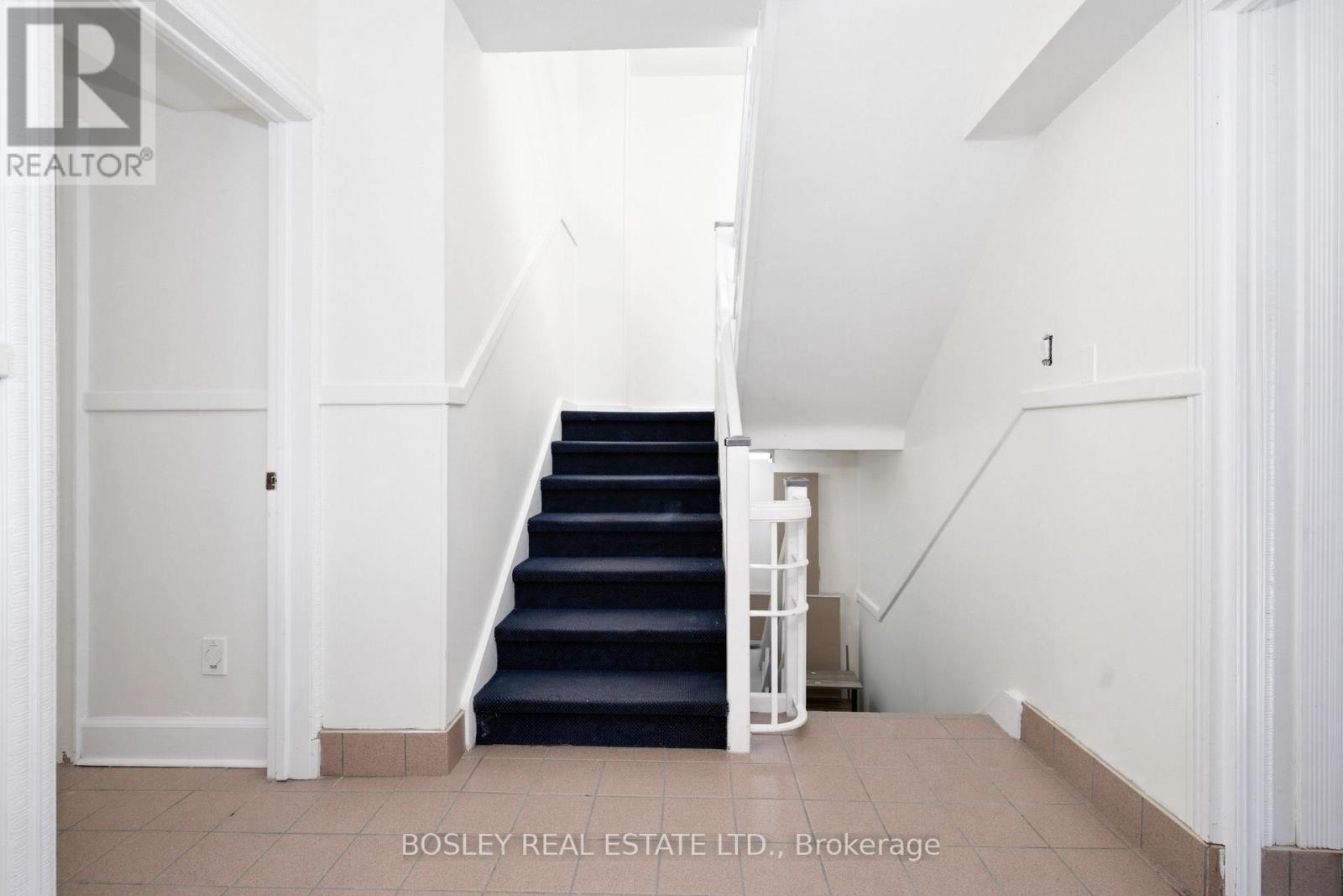 88 Laird Drive, Toronto, Ontario  M4G 3V1 - Photo 13 - C13560098