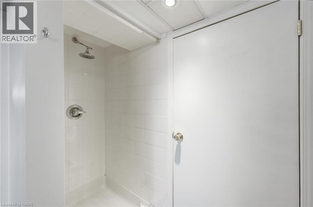 481 Upper Gage Avenue, Hamilton, Ontario  L8V 4J2 - Photo 31 - 40845572