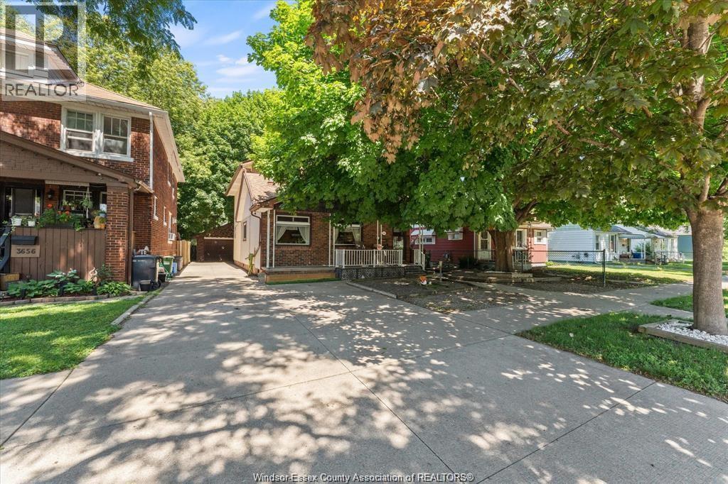 3648 King, Windsor, Ontario  N9C 1P5 - Photo 2 - 26016871