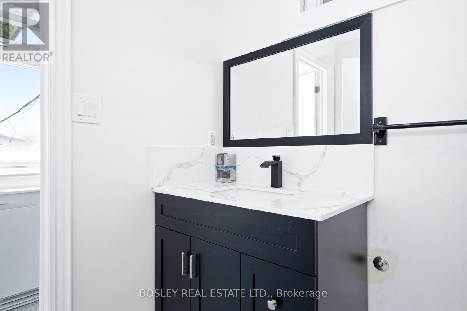 88 Laird Drive, Toronto, Ontario  M4G 3V1 - Photo 24 - C13560098