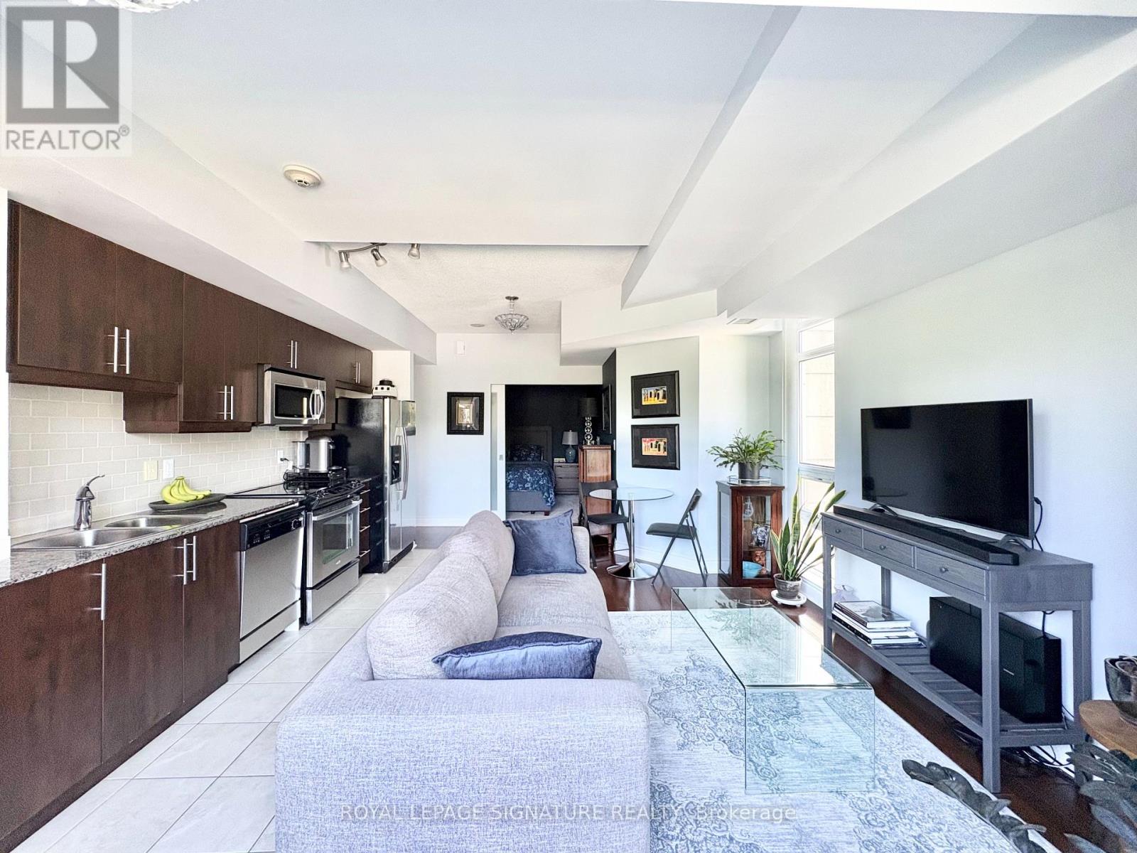 211 - 31 Olive Avenue, Toronto, Ontario M2N 4N4 - Photo 4 - C13560168
