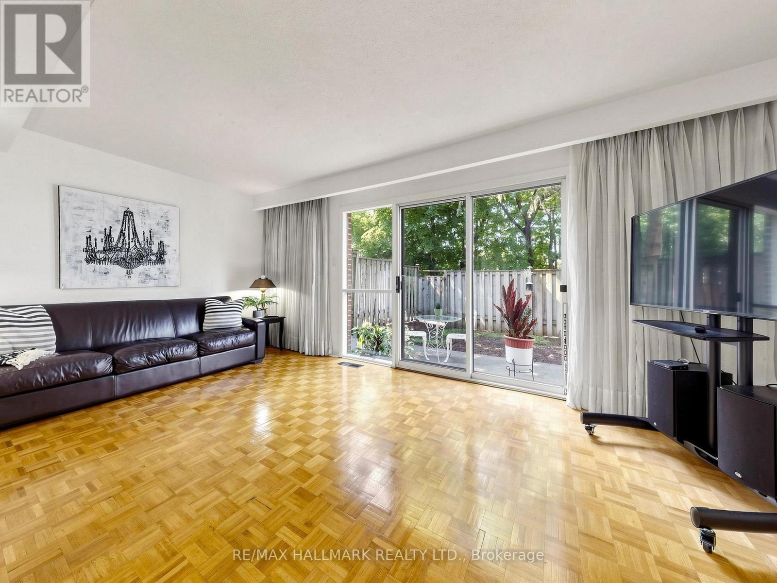 80 Song Meadoway, Toronto, Ontario M2H 2T7 - Photo 4 - C13560194