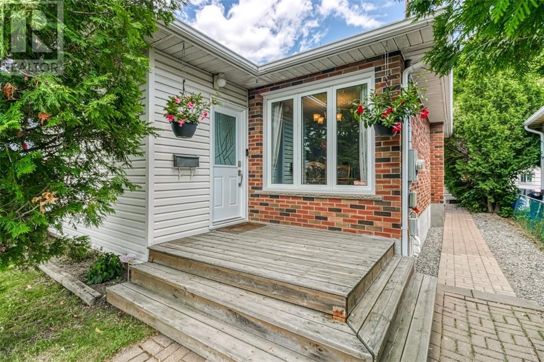 16 Gutcher Avenue, Sudbury
