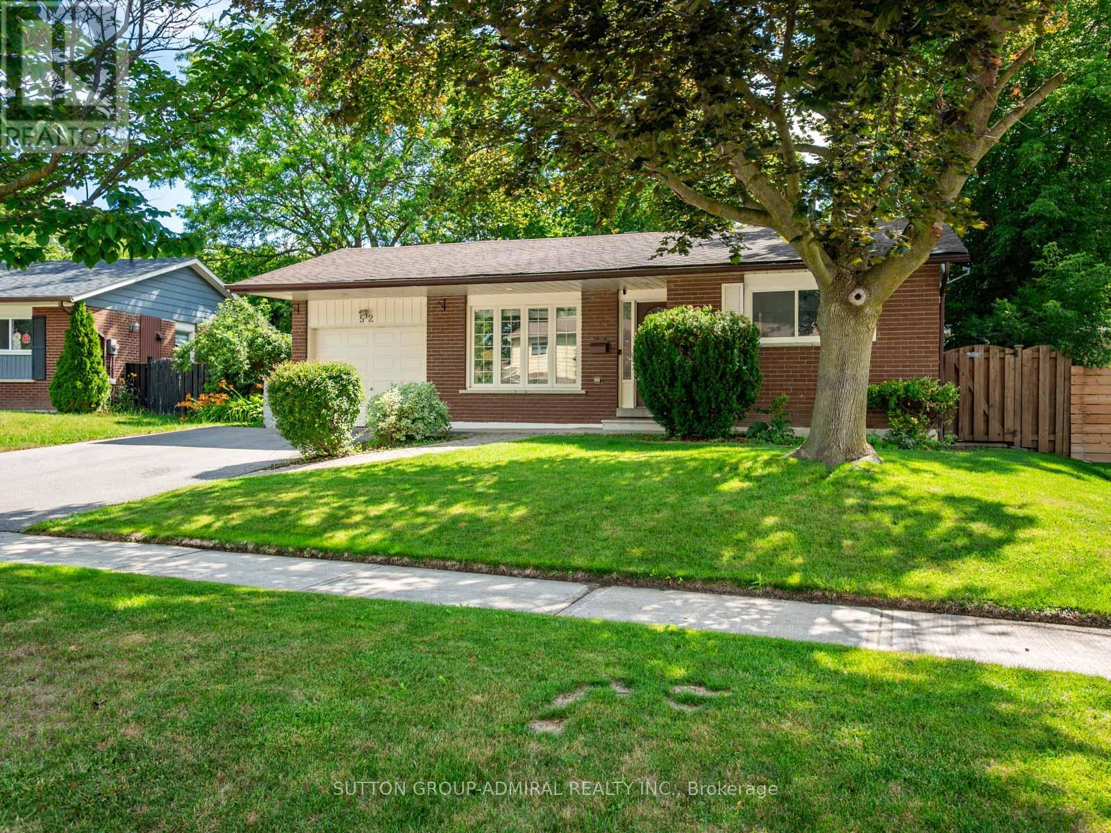 52 Sir Bedevere Place, Markham, Ontario  L3P 2W4 - Photo 3 - N13560184