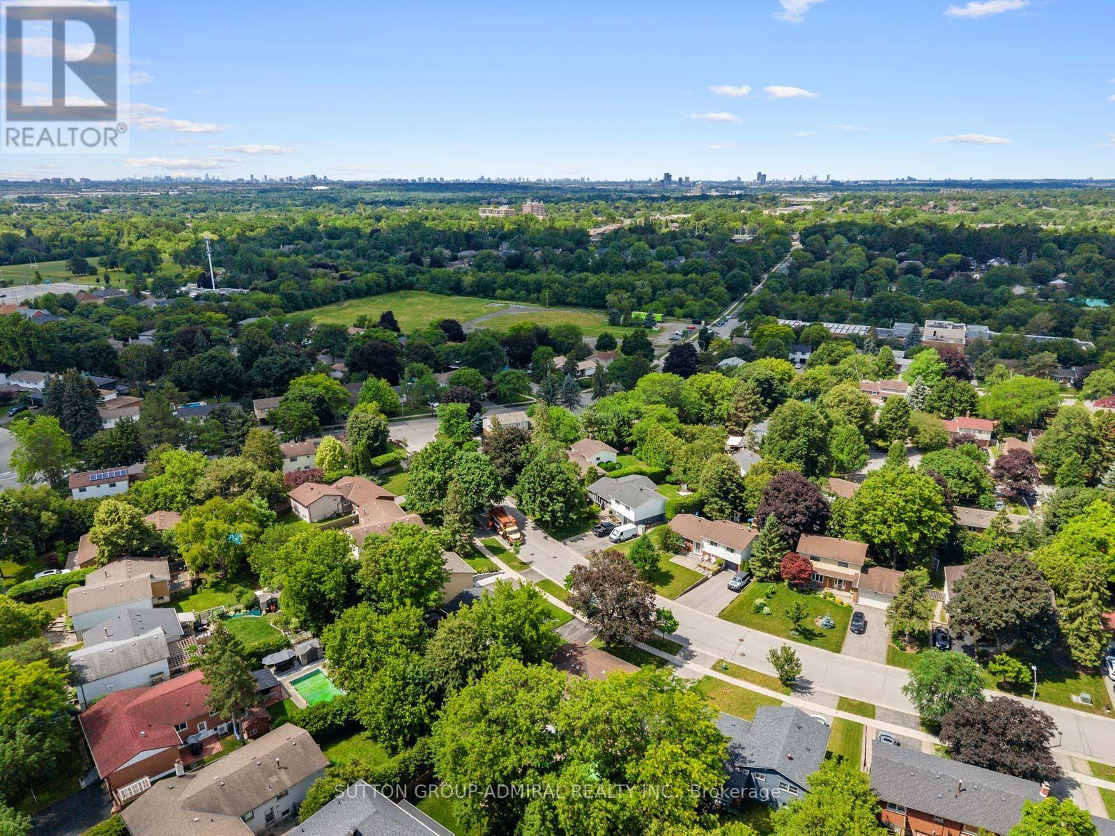 52 Sir Bedevere Place, Markham, Ontario  L3P 2W4 - Photo 48 - N13560184